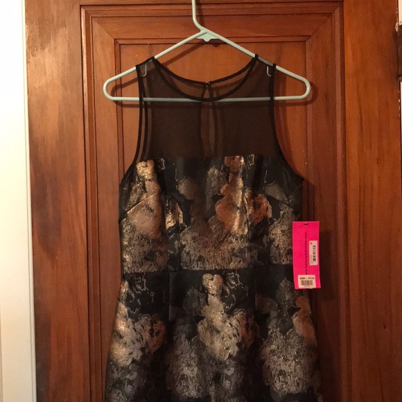 Betsey Johnson Black & Gold Metallic Sheath Dress - Picture 9 of 9